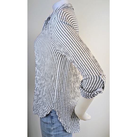 Jane & Delancey Button Down Top Large Gray White Stripe Roll Tab Sleeve Crinkle - Picture 4 of 11